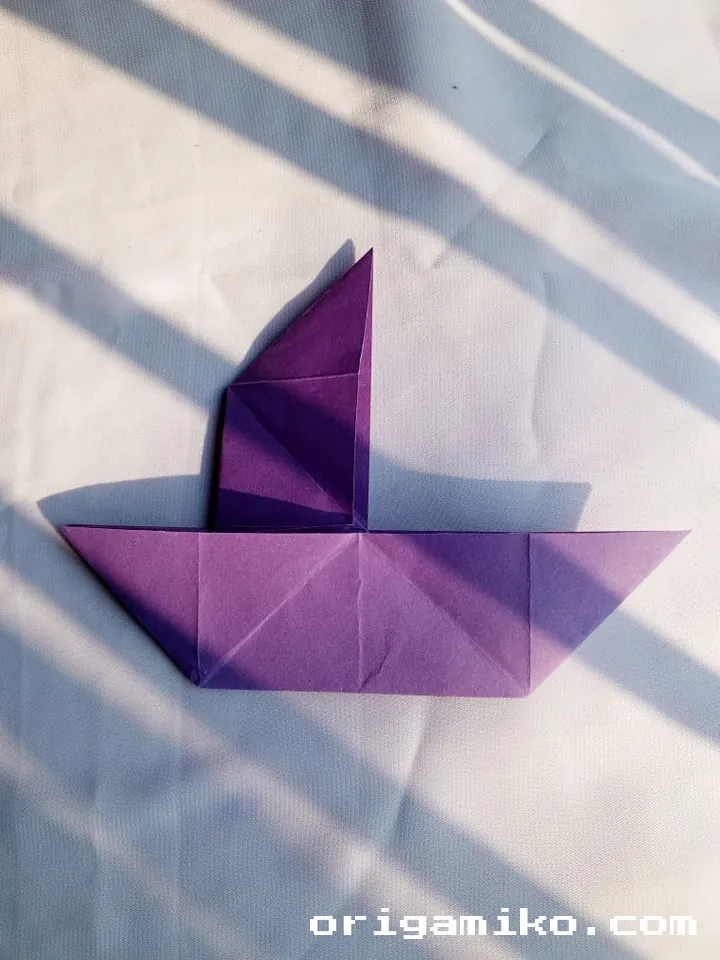 Origami yacht final 2