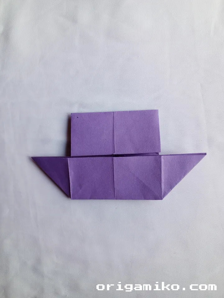 Origami yacht step 3 c