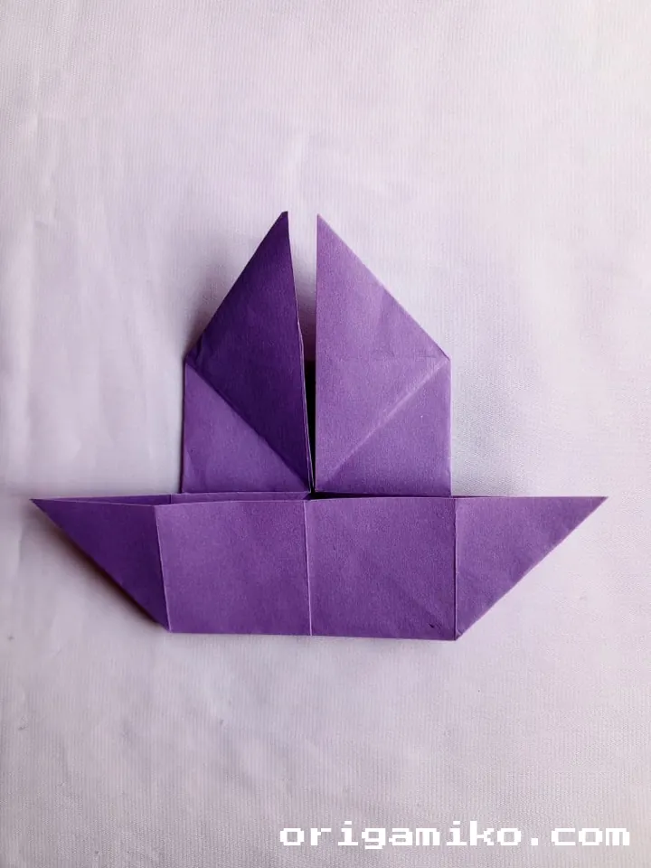 Origami yacht step 4 b