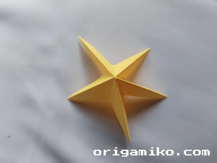 Sticky note star step 4 f