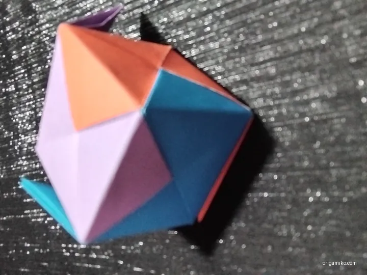 Origami 3D cube step 5 c