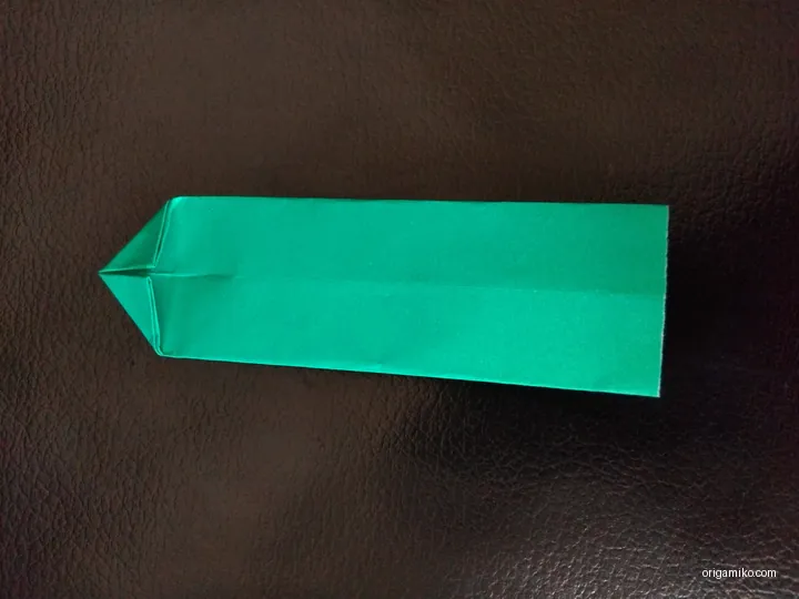 Origami boomerang step 3