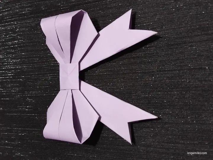 Origami bow step 7