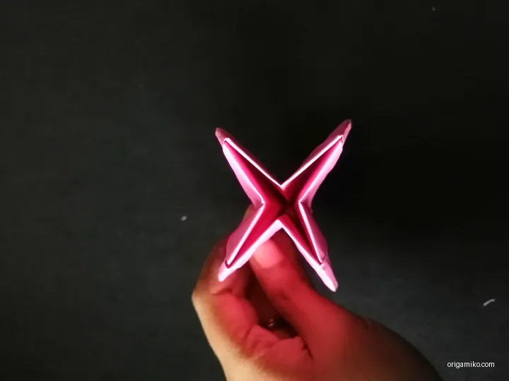 Origami harebell step 4 (c)
