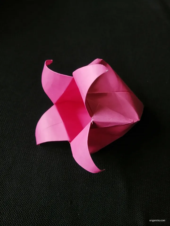 Origami harebell step final result 1