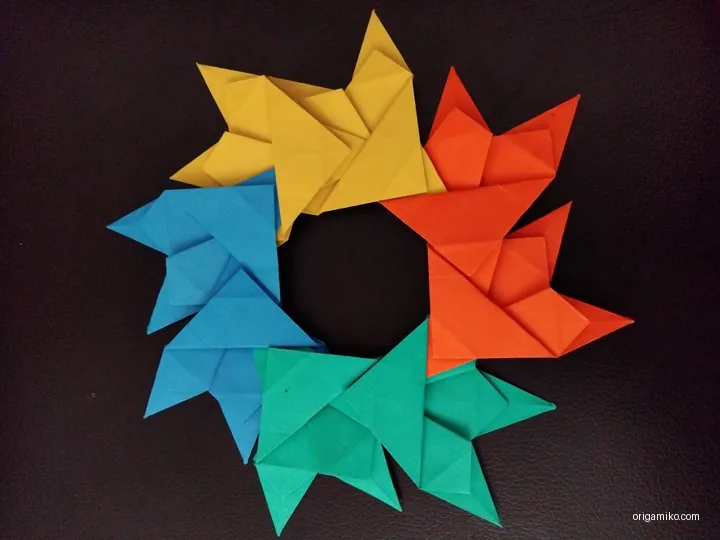 Origami leaf wreath step 7 a