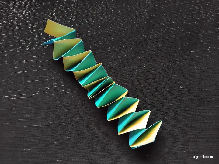 Origami spring step 5 c
