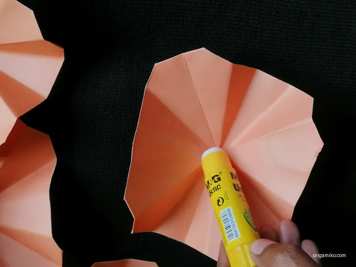 origami carnation flower step 3 (d)