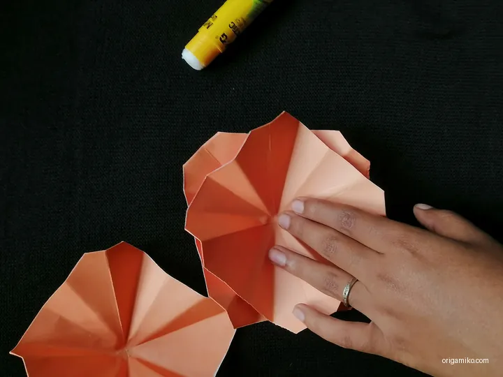 origami carnation flower step 3 (e)