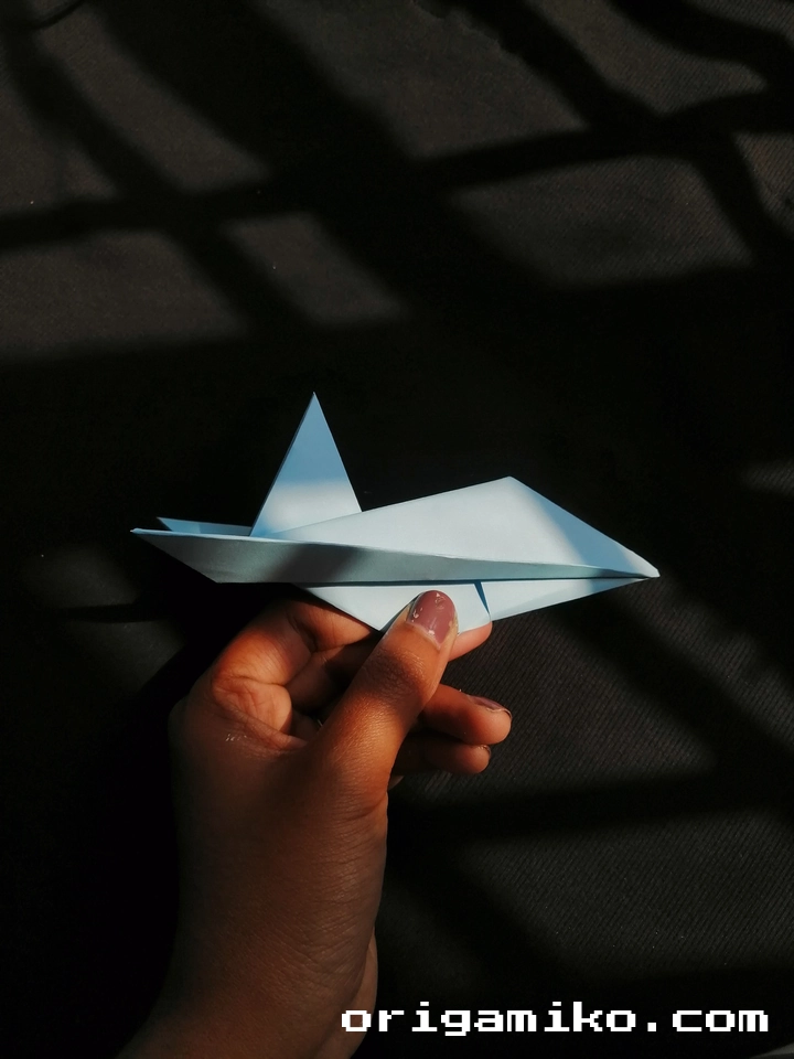 Jet Fighter Paper Airplane step final result 4