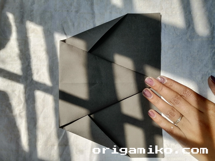 Uranus Arc lll Paper Airplane Step 3 (c)