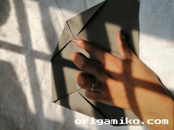 Uranus Arc lll Paper Airplane Step 4 (a)