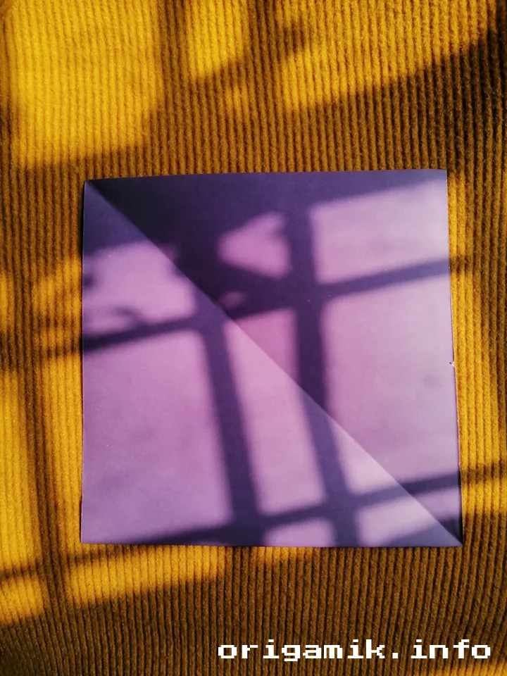 How to Make an Easy Origami Lily Flower: A Step-by-Step Guide Featured image for How to Make an Easy Origami Lily Flower: A Step-by-Step Guide